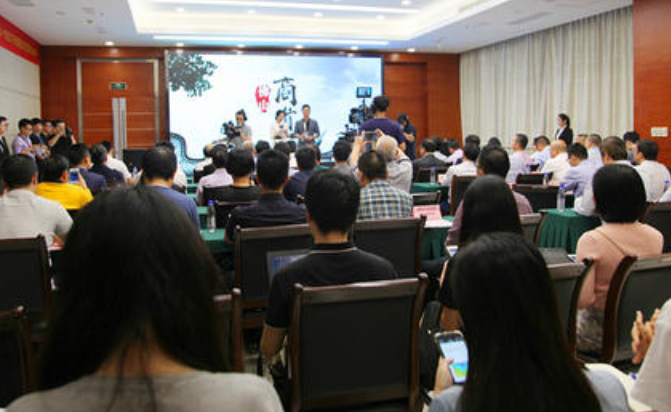 2020年，南京江北新区大厂街道办事处招聘了30名社区工作者